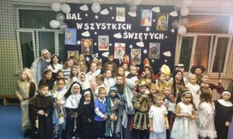 IV Bal Wszystkich Świętych.