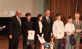 II miejsce Darii Filar, uczennicy klasy VII, w powiatowym konkursie plastycznym pt. “Żołnierze Wyklęci bohaterowie naszej wolności”.