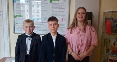 Konkurs Recytatorski poezji ks. Jana Twardowskiego w Bibliotece Pedagogicznej w Tarnowie.